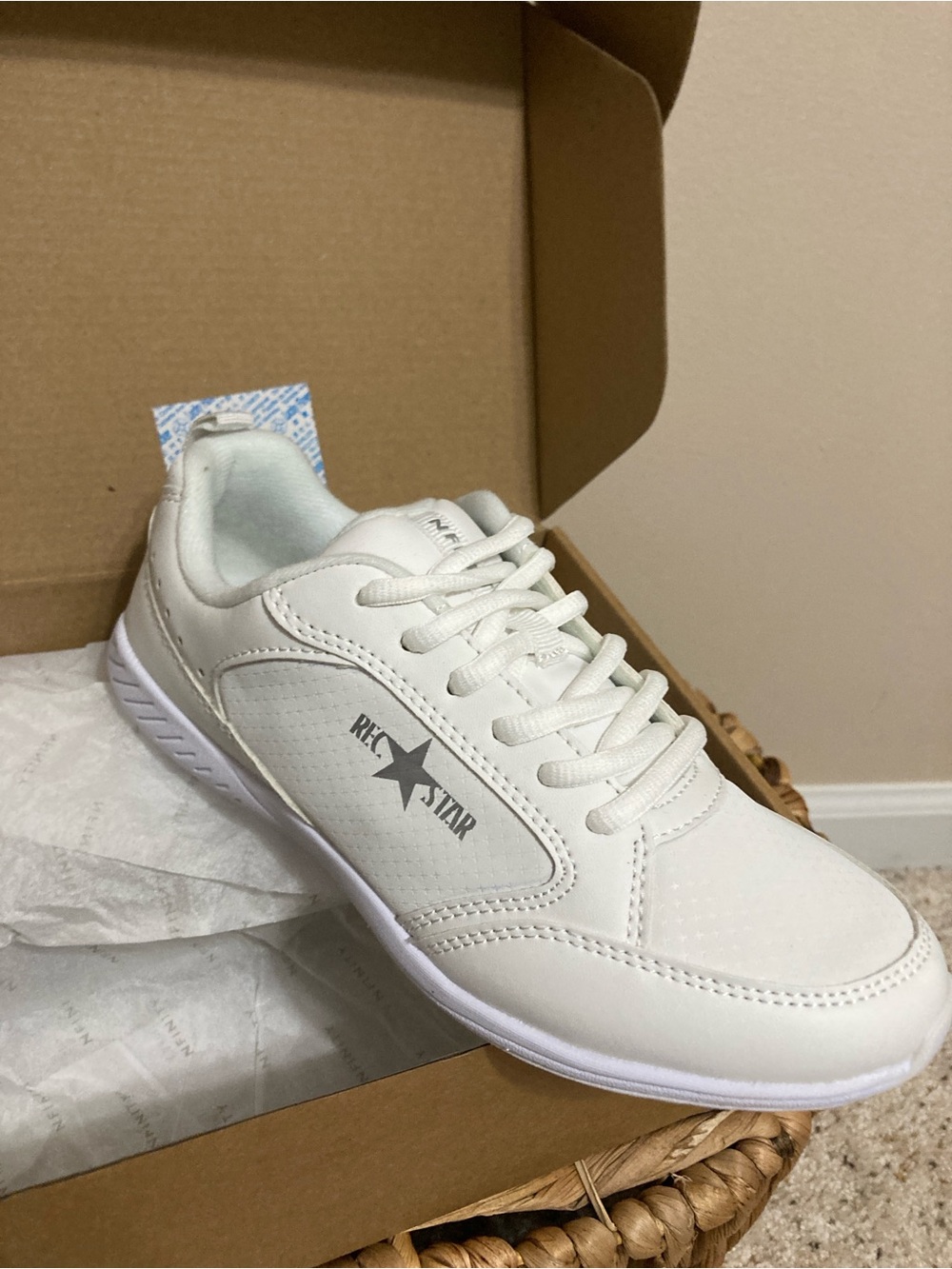🆕 Nfinity REC STAR White Low-Top Cheerleading Sneakers! 💥